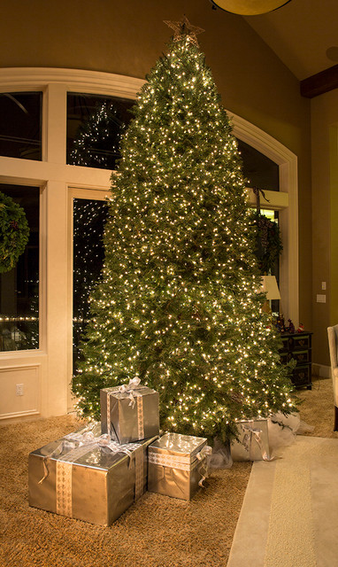 How to Care for a Freshly Cut Christmas&nbsp;Tree