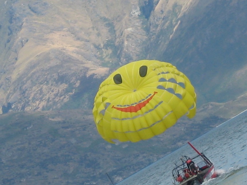Happy Face gliding, Aotea Roa – The Maori Name for New Zealand.