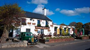 800px-Johnnie_Fox's_Pub,_Glencullen