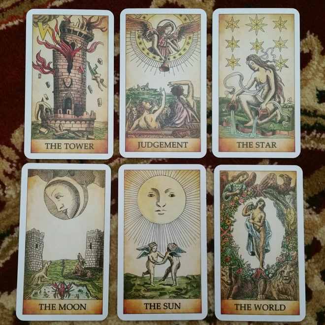Review of the Dark&nbsp;Tarot