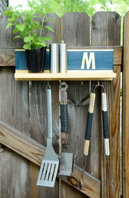 Father’s Day DIY: Make a Personalized Grill Tool&nbsp;Hanger