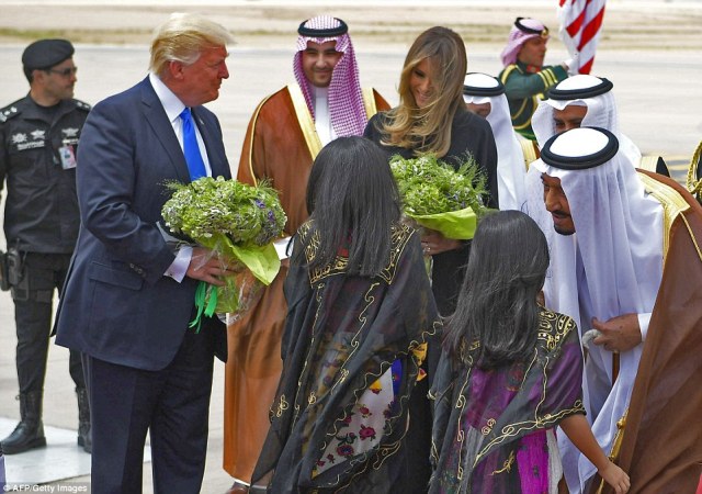 Image result for photos of trump visiting saudi arabia