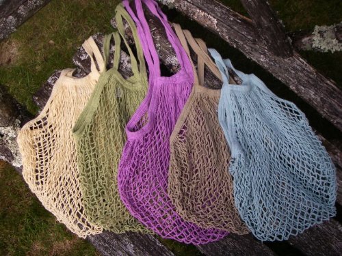 Reusable string bags make a welcome comeback at grocery stores and&nbsp;markets