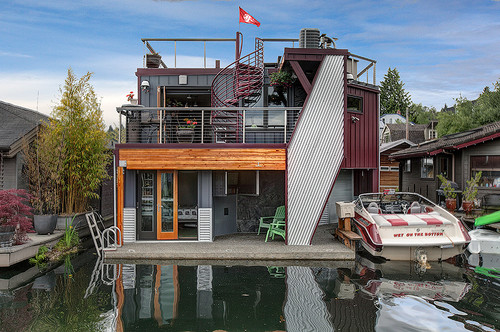 A Porthole Into Houseboats as ‘Sleepless in Seattle’ Turns&nbsp;25