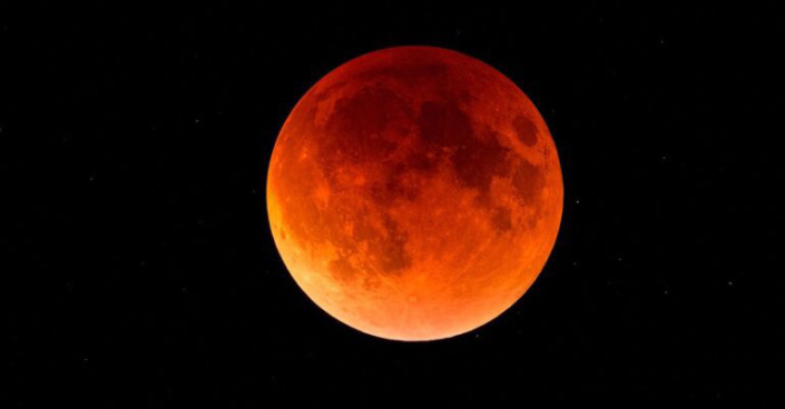 Full Moon Total Lunar Eclipse at 4° Aquarius – Friday, July 27, 2018 4:20pm EST — Tarot by&nbsp;Cecelia