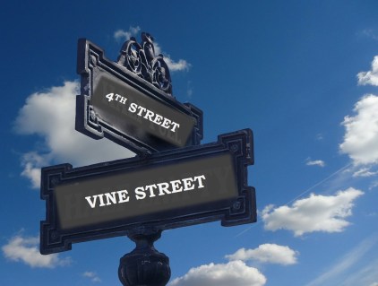 4th n Vine Sign