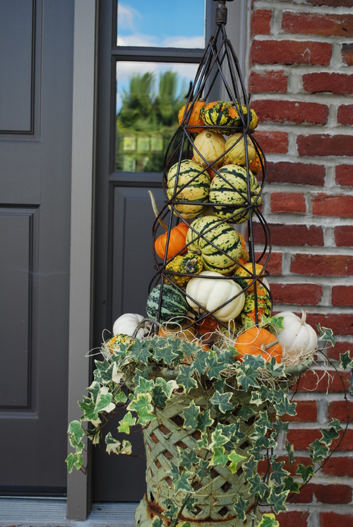 10 Standout Fall Container Gardens With Extra Seasonal&nbsp;Pizazz