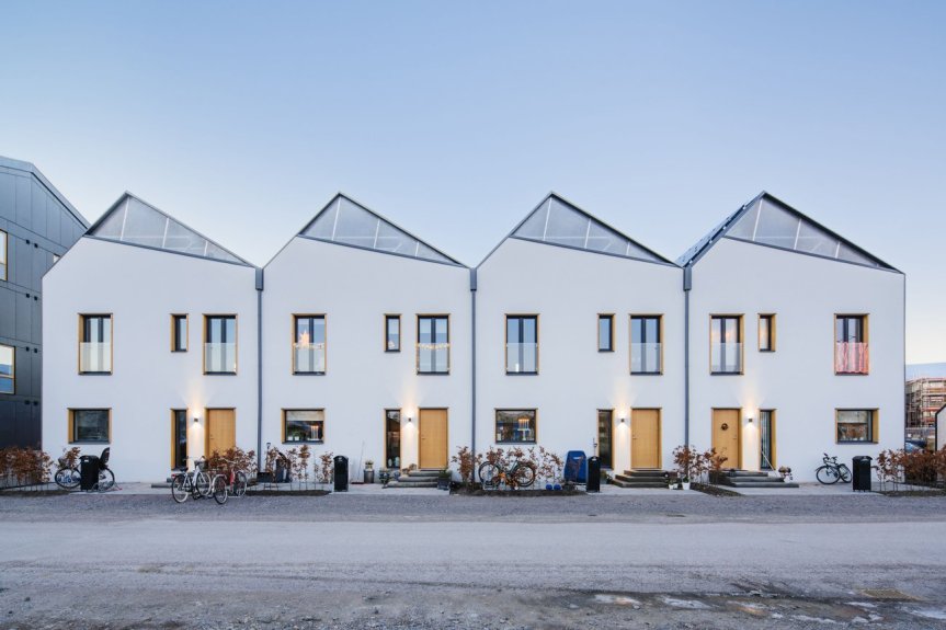 Modular homes in Örebro, Sweden built with solar panels and passive house principles are some of the most energy-efficient