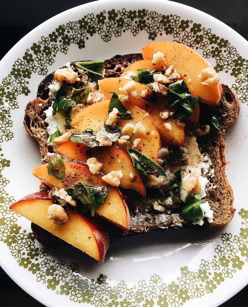 Basil, Peach and Goat Cheese Toast — The&nbsp;Kitchenologist©
